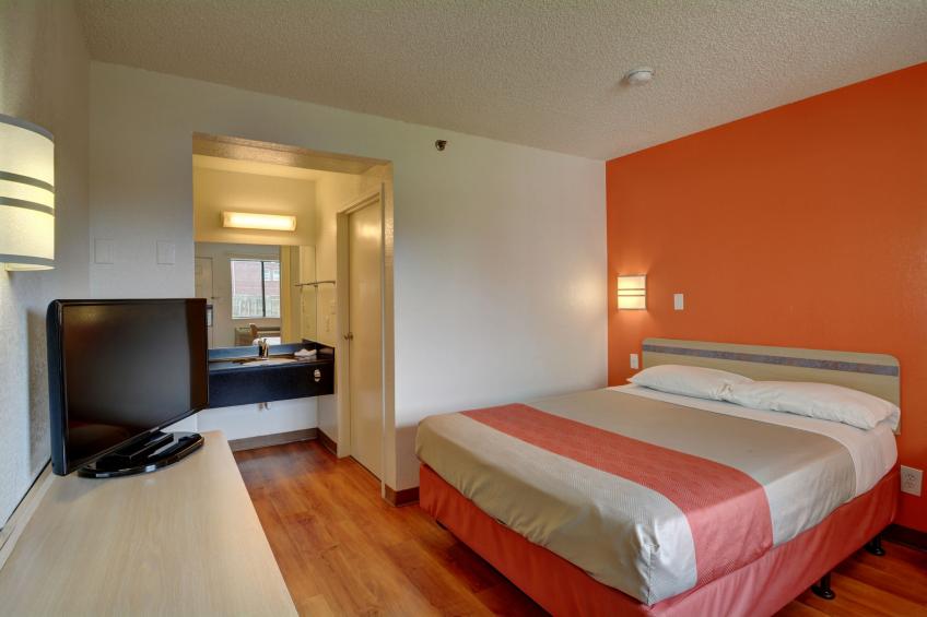 1 Queen Bed  Smoking - foto 10