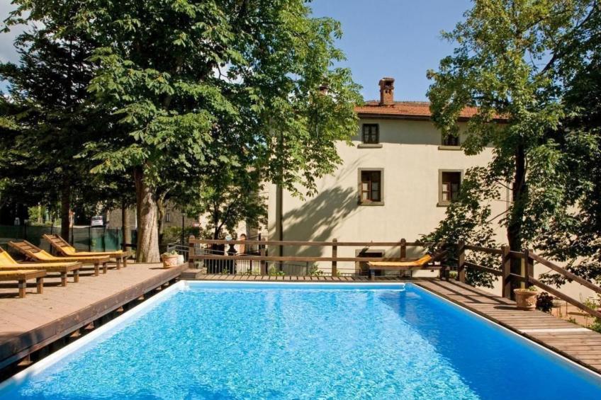 Wohnung in einer alten Villa mit Schwimmbad - foto 9