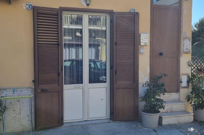 für 3 Personen ca. 40 m² in Isola delle Femmine, Sizilien (Nordküste von S