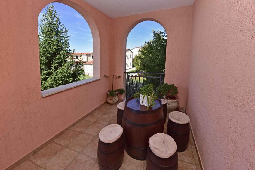 Holiday apartment with pool - BF-4YB9 - foto 3