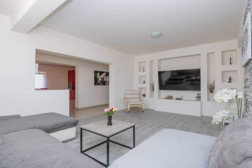 Countryside Villa Tajo - Four Bedroom Holiday Home  with Swimming Pool - foto 2