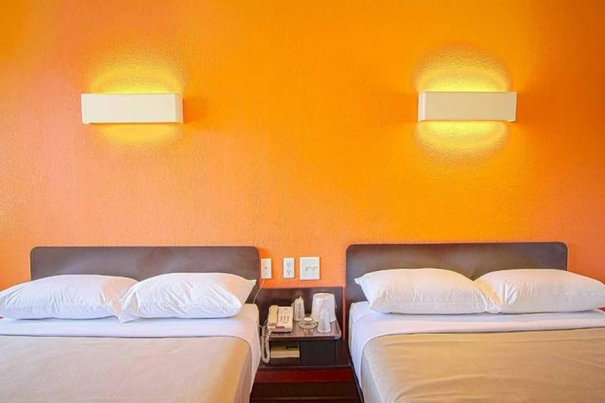 2 Queen Beds  Micfridge - foto 10