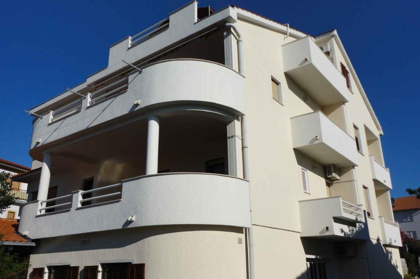 Holiday apartment with barbecue, garden, air conditioning and WiFi - BF-59FY - foto 2