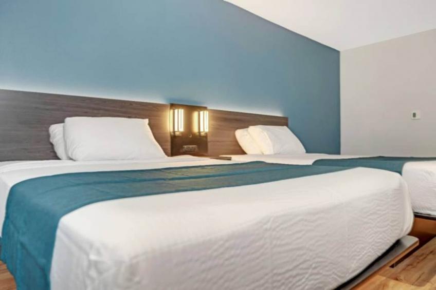 2 Full Beds  Non-Smoking Kitchen - foto 27