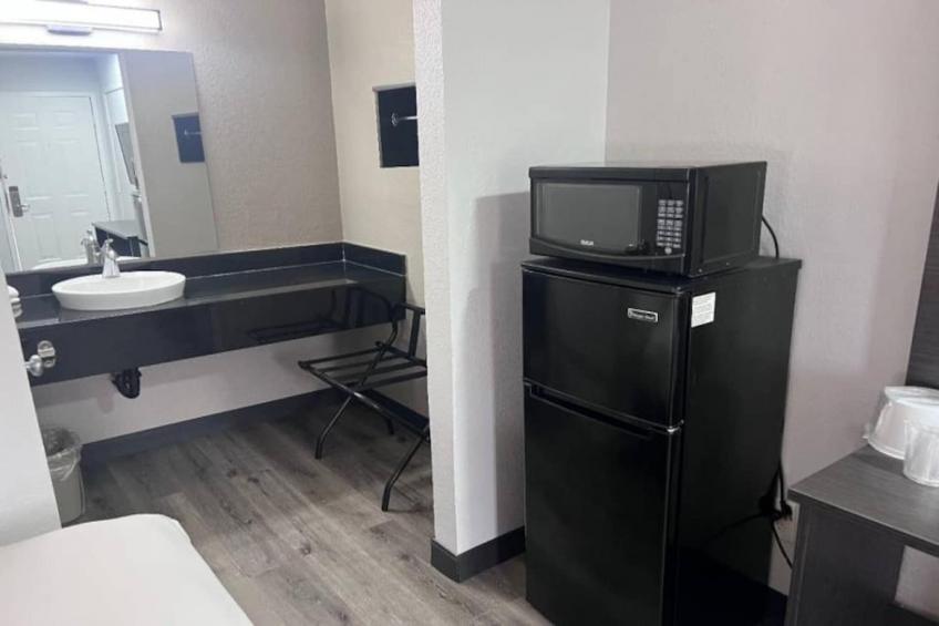 2 Full Beds  Micfridge - foto 16
