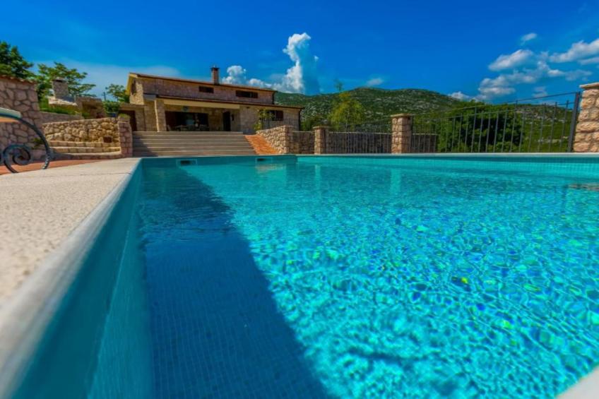 Rustic Haven Villa with swimming pool - foto 41