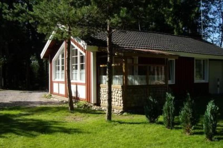 Haus Lena auf großem Grundstück am Waldrand