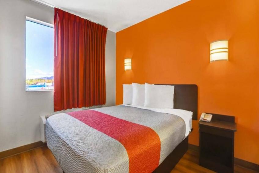 1 QUEEN BED  NON-SMOKING - foto 18