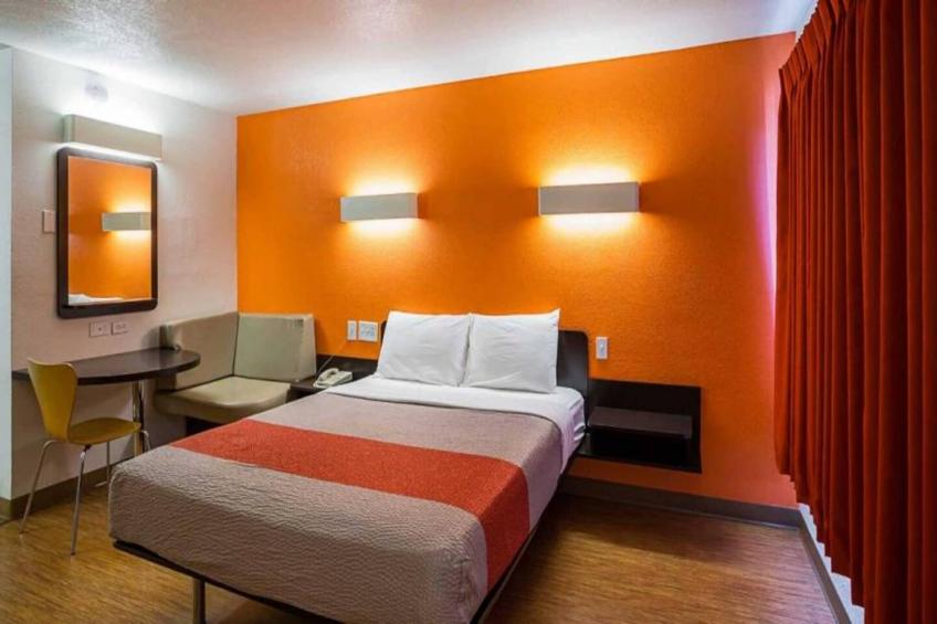 1 Queen Bed  Non-Smoking - foto 18