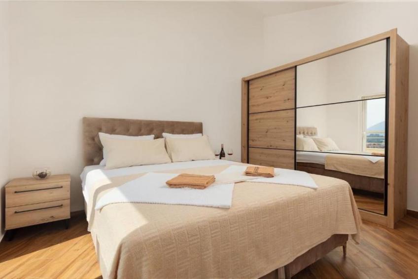 Stylish Budva Apartment with Panoramic Views - Two Bedroom Apartment - foto 10