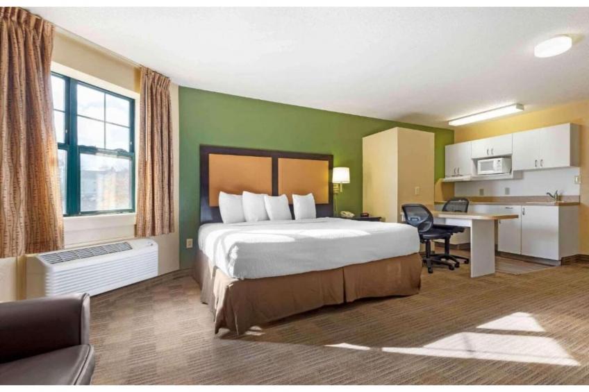 1 Queen Bed | Non-Smoking, Kitchen - foto 12