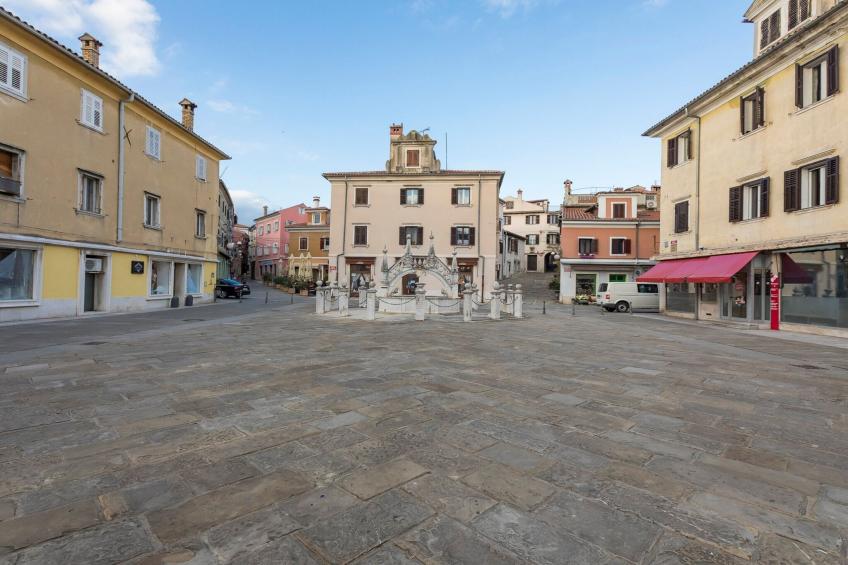 Downtown Koper Spacious Apartment with Balcony - Two Bedroom Apartment with Balcony - foto 28