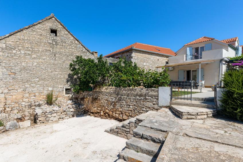 Ruhige Villa mit weitläufigem Garten, ideal für Familien mit Kindern - foto 30