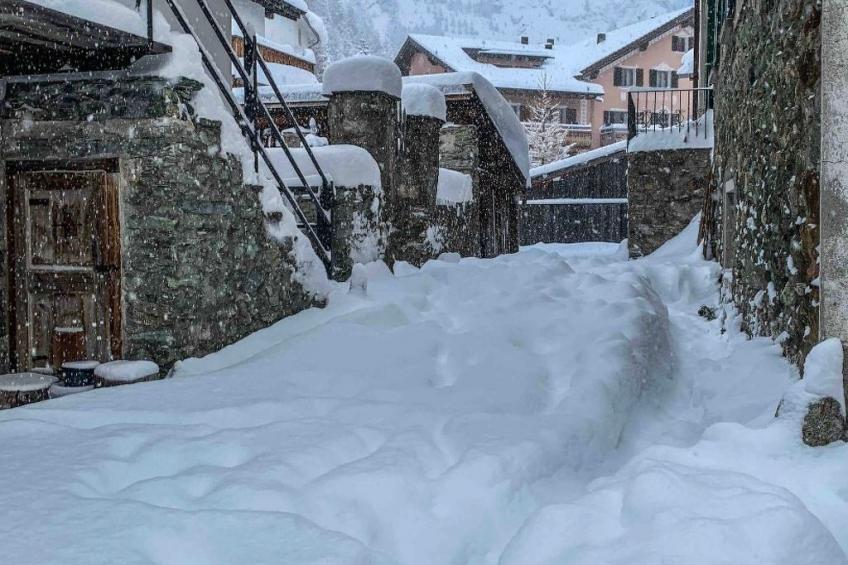 mit Blick in die Berge - foto 23