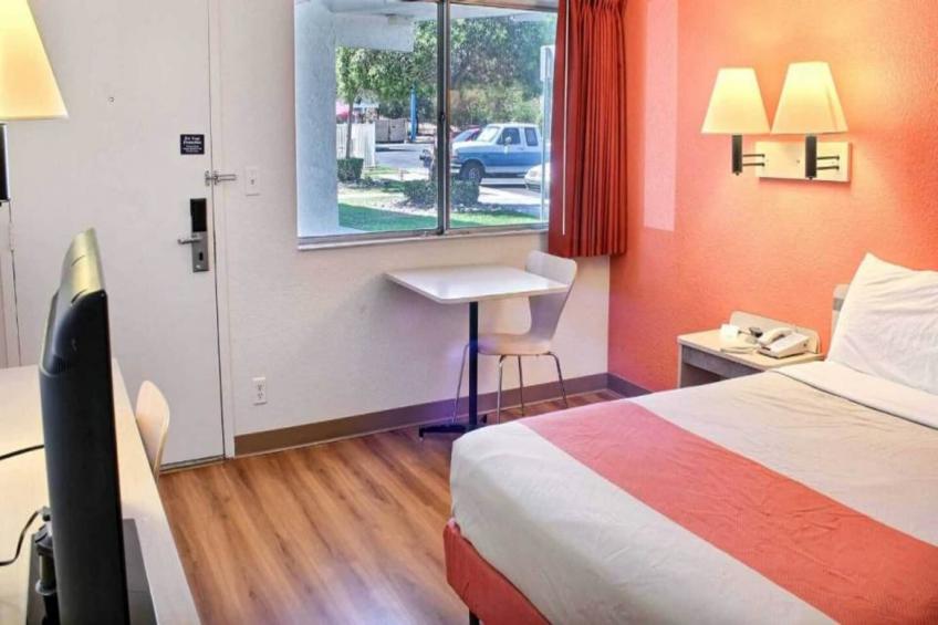1 Queen Bed - foto 5