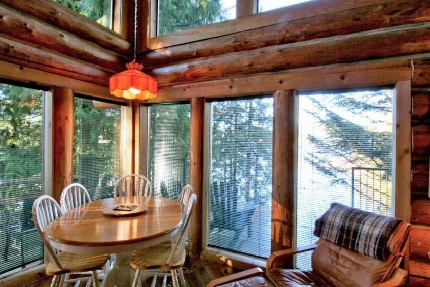 Lakeside Real Log Cabin mit privatem Dock, Haustiere OK - foto 7