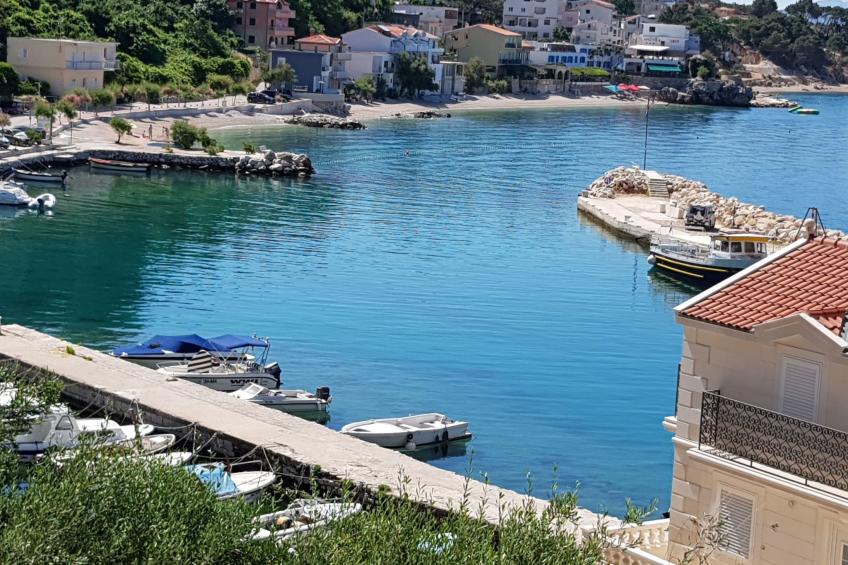 Wohnung in Drašnice mit Schönem Garten - foto 39