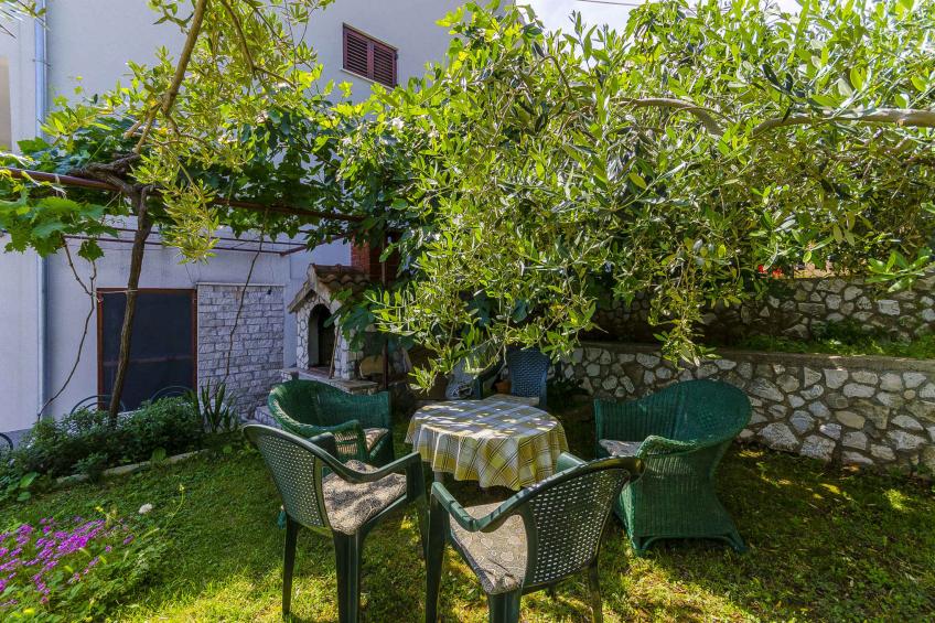 Holiday apartment with air conditioning, terrace and sea view in Slatine - BF-JB633 - foto 6