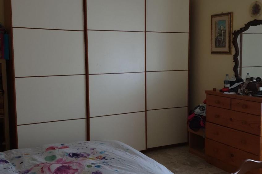 Die Hauptstraße von Grottammare, 50 Meter vom Meer entfernt - foto 14