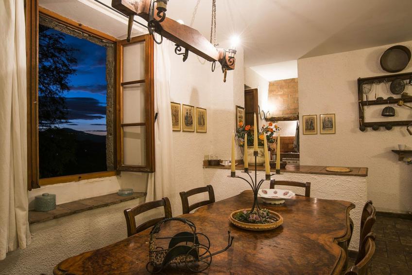 Charmante Schlossunterkunft mit Schwimmbad - foto 6