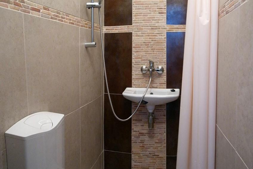 Doppelhaushälfte für sechs Personen mit Garten - foto 22