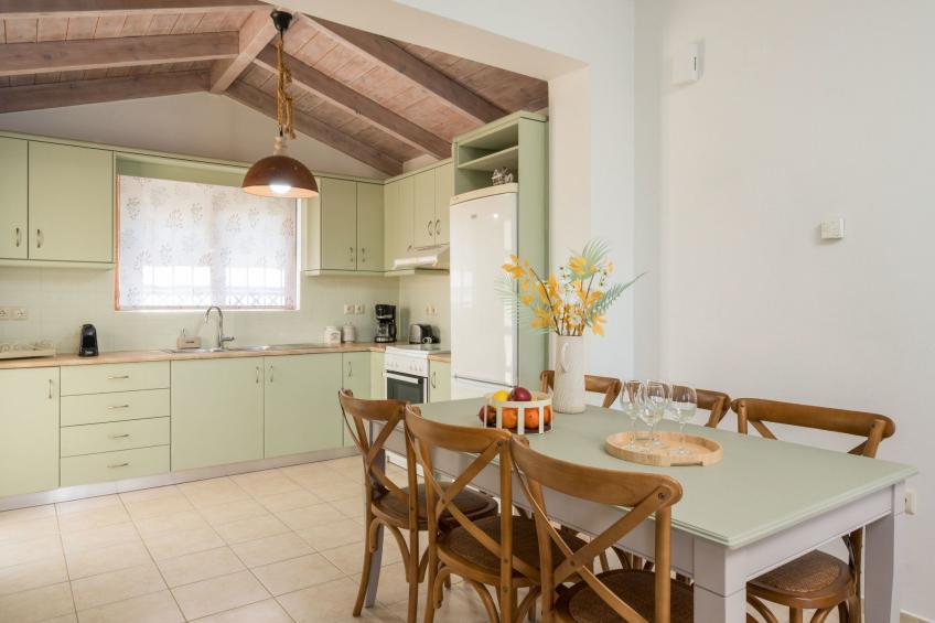 Wunderschöne Villa mit Seeblick und Pool in der Nähe von Restaurants - foto 5