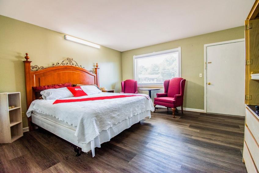 Queen Bed Smoking - foto 10
