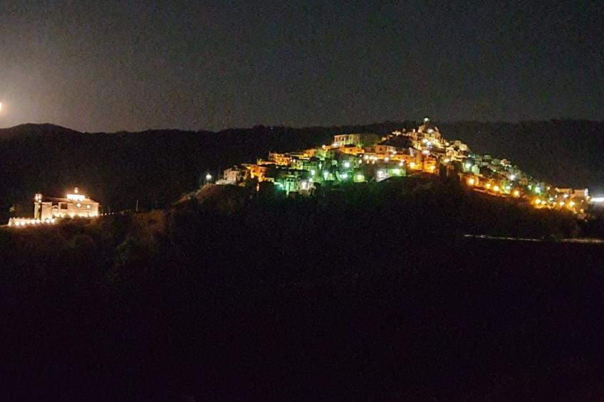 Geräumige Artemide-Wohnung mit Terrasse - foto 10