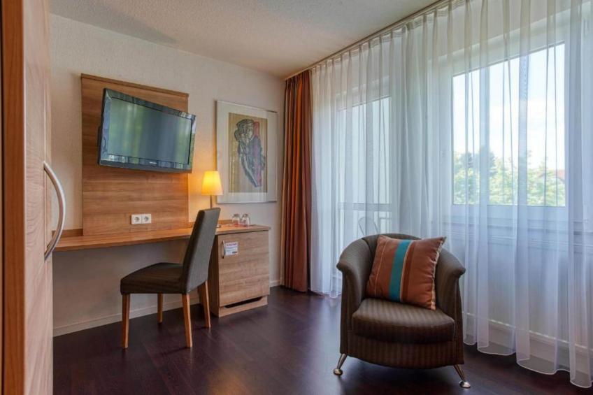 Stuttgart Großbettlingen Hotel by Belvilla Standard Room - foto 11