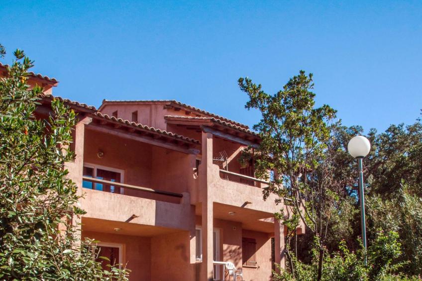 Unterkunft mit Terrasse, Klimaanlage. Schwimmbad - foto 32