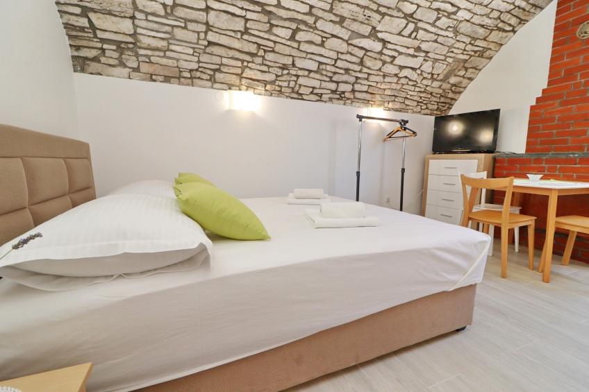 Studio Joković - Studio Apartment with Terrace and City View - foto 20