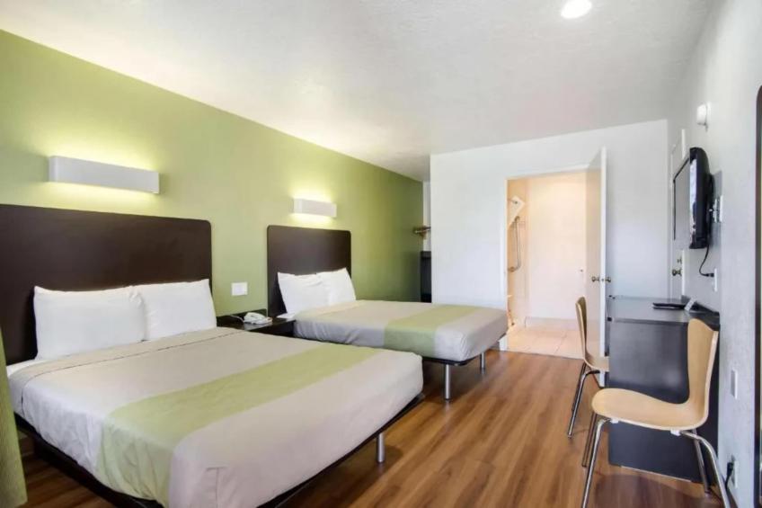2 Queen Beds  Non-Smoking - foto 3