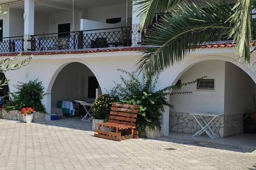 Zwei-Zimmer-Penthouse-Wohnung mit Terrasse mit Meerblick - foto 2