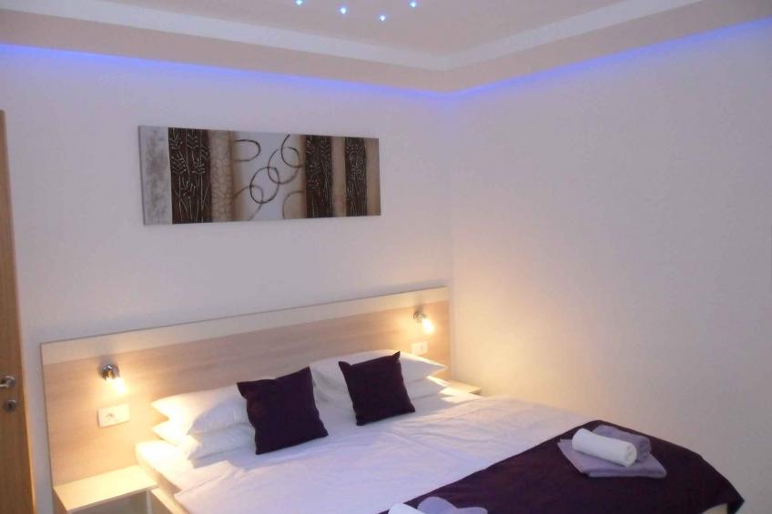 Holiday house mit Pool - BF-YX9WK - foto 24
