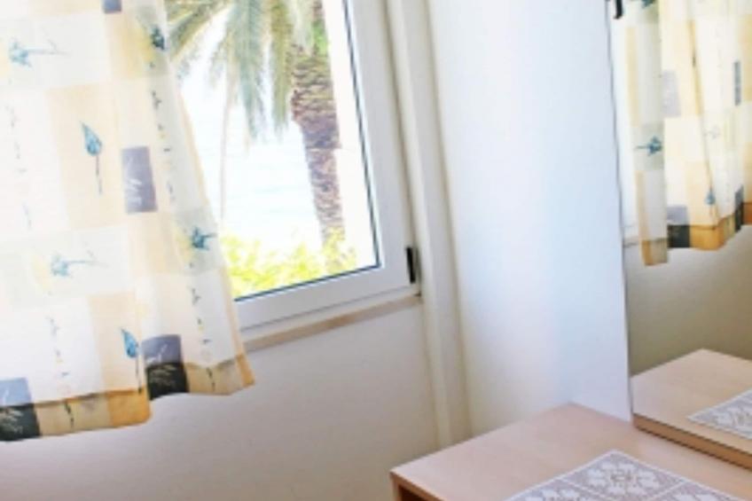 Apartments Pansion Franka 3 - One Bedroom Apartment with Sea View and Balcony - APT A1