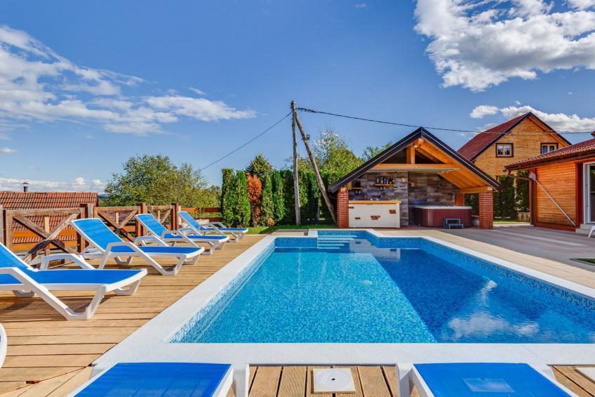 Mala vila Rebeka -großer SwimmingPool - foto 8