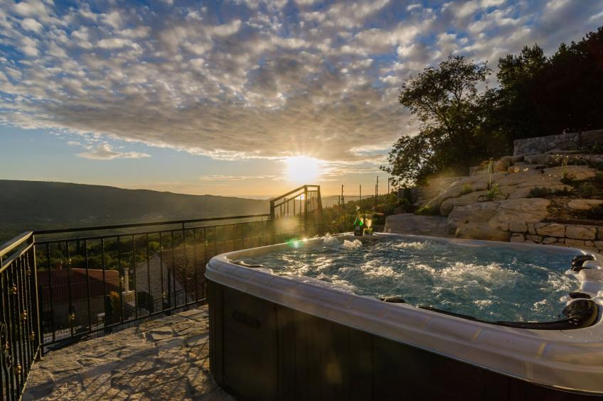 Villa Falcon Rook - Four-Bedroom Villa with Terrace and Swimming Pool - foto 58