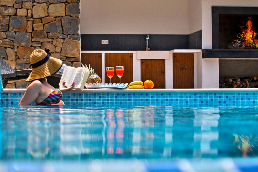 Villa Mosor mit beheiztem Salzwasserpool und Sauna - foto 8