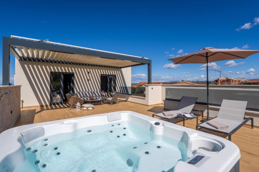 Luxuriöse Villa mit Pool und Whirlpool in Porec - foto 29