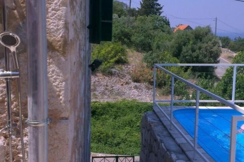 Liebevoll renoviertes altes Steinhaus mit Pool und wunderschönem Panoramablick - foto 15