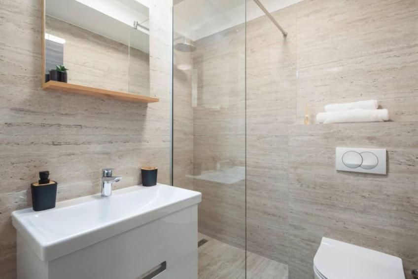 Shimmering Sea Apartment with Terrace - Four Bedroom Apartment with Terrace - foto 14