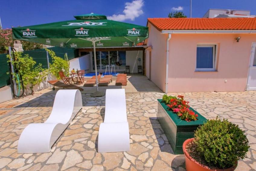 Appartement mit Balkon