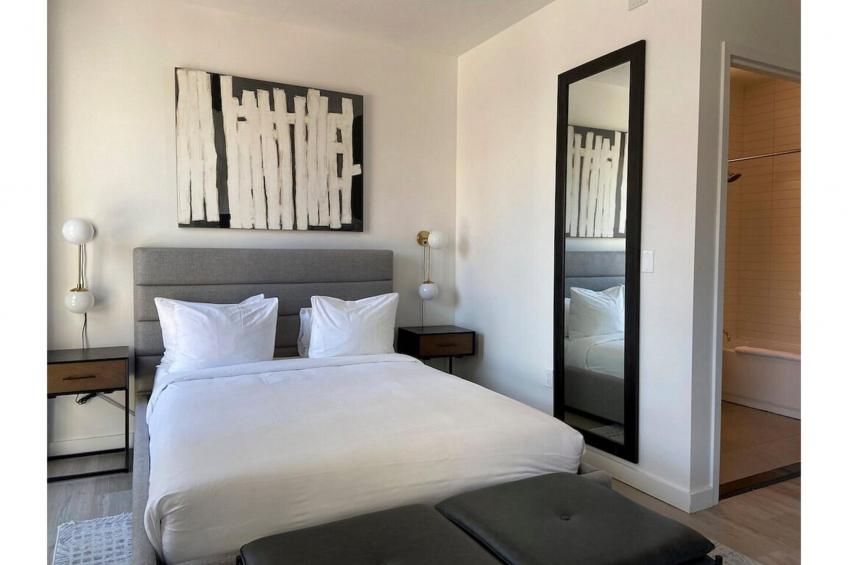 Luxe Studio  King Bed  LIC  NYC - foto 18