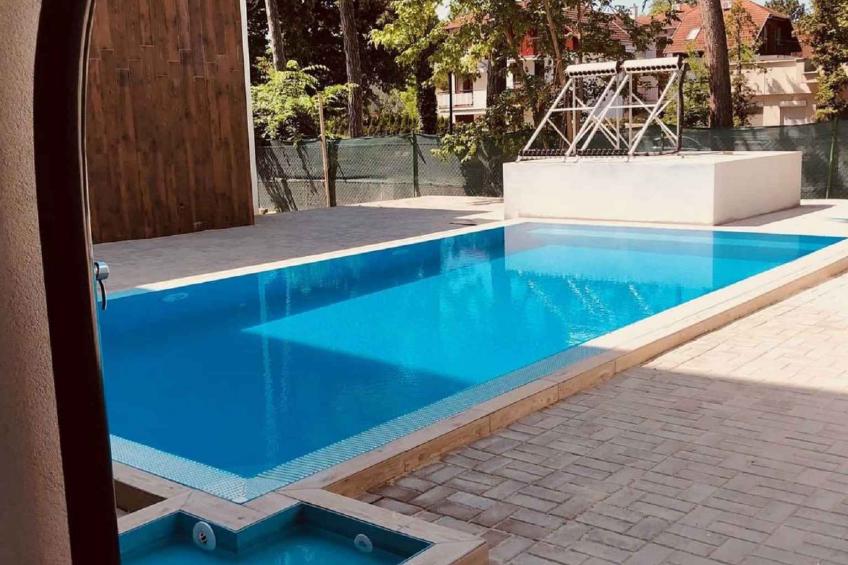 Vakantiewoning 100m van het Balatonmeer met zwembad en airconditioning - VW-Z873Y