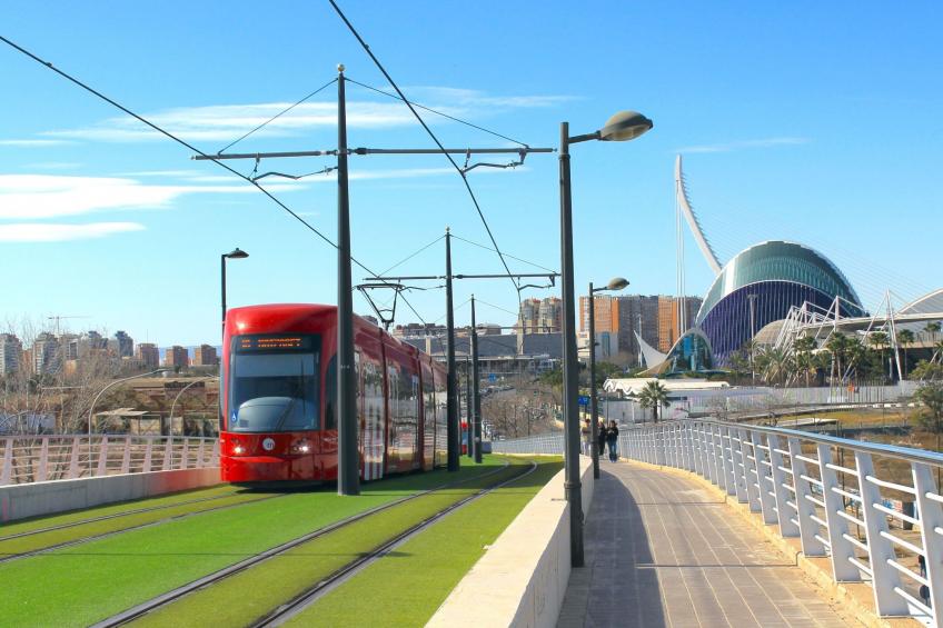 Luxuriöse Wohnung mit 1 Schlafzimmer, Balkon und Pool - foto 18