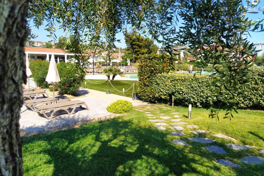 Studio with garden and pool - BF-M4BTB - foto 9