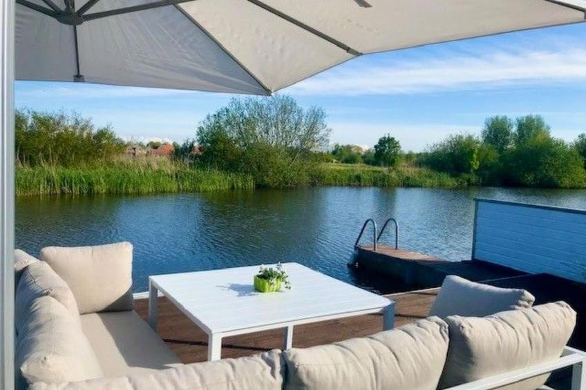 in Wervershoof mit Terrasse und Garten