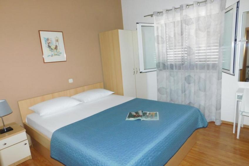 Apartments Roščić -  Classic Two Bedroom Apartment with Balcony and Sea View - foto 12