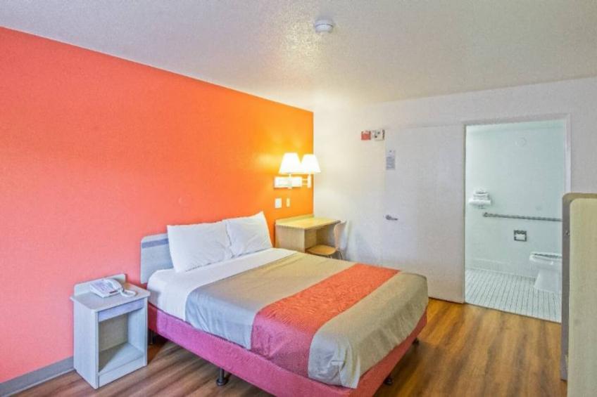 1 Queen Bed - foto 30