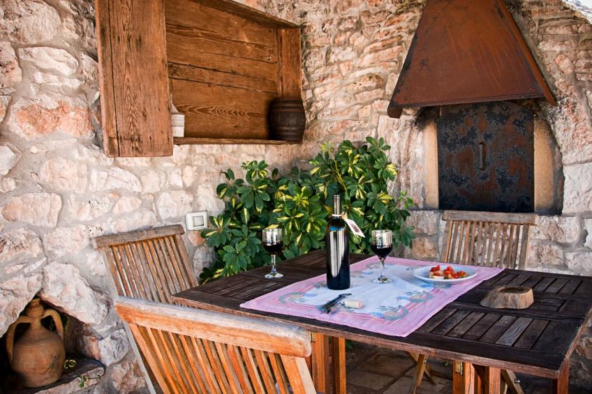 Kirschbaum Trullo, Entspannung und Essen und Wein